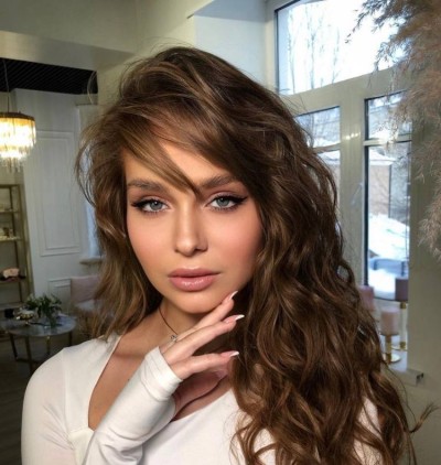 Юлия, Г. Ленинградская